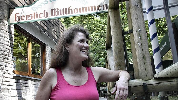 Macht die Küche beim Annafest zu, weil es sich "einfach nicht mehr lohnt": Weiss-Tauben-Wirtin Barbara Schnell.