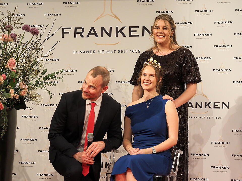 Die 68. Fr&auml;nkische Weink&ouml;nigin wurde gekr&ouml;nt.