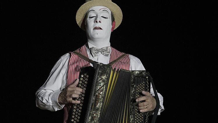 Der weiße Clown hat Tradition im Zirkus