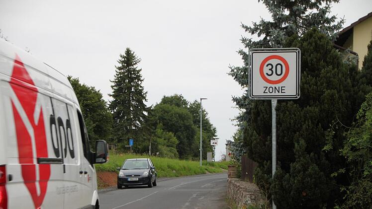 An der Einfahrt ins Wohngebiet steht dieses Schild ... Foto: Ulrike Müller