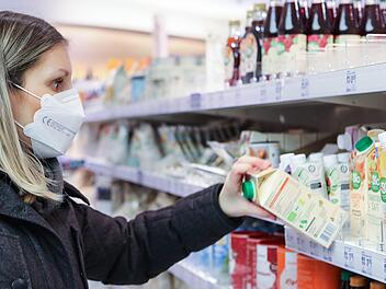 Ab Montag wird das Tragen einer FFP2-Maske im Einzelhandel und im Nahverkehr Pflicht. Foto: Barbara Herbst