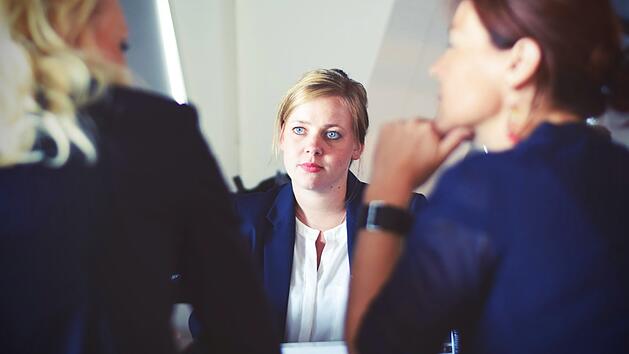 Keine Angst vor dem Bewerbungsgespräch: Mit der richtigen Vorbereitung kommst du zu deinem Traumjob.