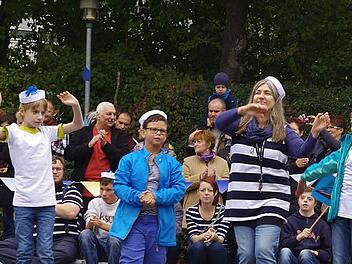 Zahlreiche Matrosen entern die Lebenshilfe beim Spätsommerfest am Wochenende.  Fotos: Heike Schülein
