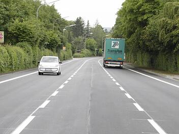 Fast könnte man meinen, die B 470 sei nun dreispurig.  Fotos: Jennifer Hauser