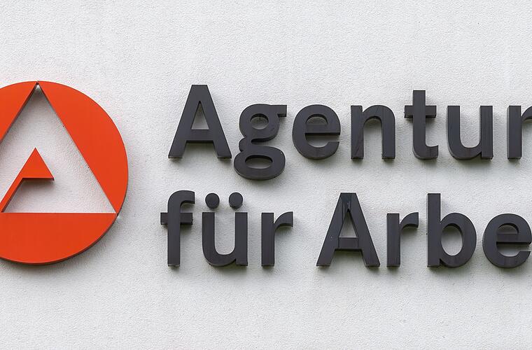 Umfragen uneins zu Aussichten am Arbeitsmarkt