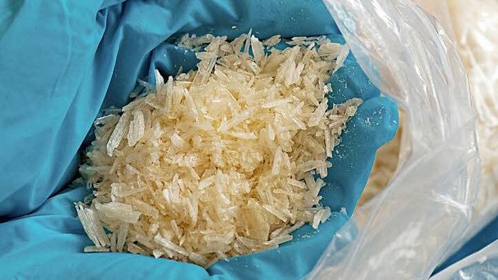 Weil er immer wieder die Teufelsdroge Crystal konsumierte, musste sich ein Kulmbacher vor Gericht verantworten.  Symbolfoto: Arno Burgi/dpa