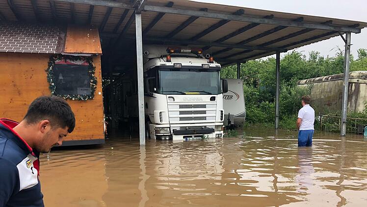 Höchstadt: Wassermassen fluten Familienpark