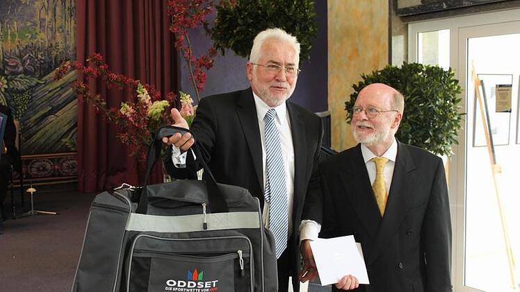 Präsident Erwin Horak (links) und Direktor Manfred Scholz