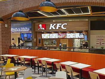 Hühnchen in allen möglichen Varianten bietet KFC in seinen Restaurants an. Schon 2014 hatte das Unternehmen mit Sitz in Louisville/Kentucky Interesse gezeigt, in Coburg eine Filiale zu eröffnen. Konkreter wurden die Pläne damals allerdings nicht. Foto: Kentucky Fried Chicken