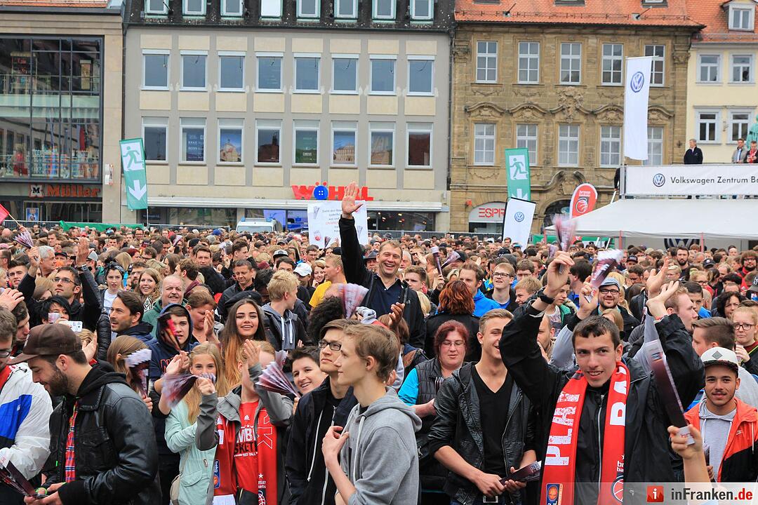Public Viewing am Maxplatz Teil 1