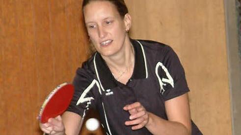 Der TTC Wallenfels verbuchte schon seinen dritten Kantersieg in der 2. Bezirksliga. In allen drei Begegnungen blieb die aus Steinwiesen stammende Spitzenspielerin Katja Schreiner unbezwungen. Auch die drei Doppel gewann sie zusammen mit Nina Zeuß. Foto: Hans Franz