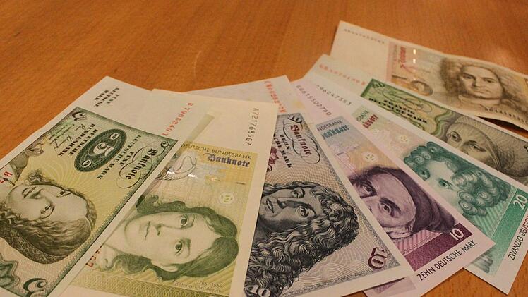 Alte Banknoten im Wert von 5,9 Milliarden D-Mark sind aktuell noch im Umlauf. Jutta Rudel