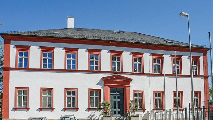 Im Haus Schlossberg leben elf Senioren in einer ganz besonderen WG.  Foto: Johanna Blum