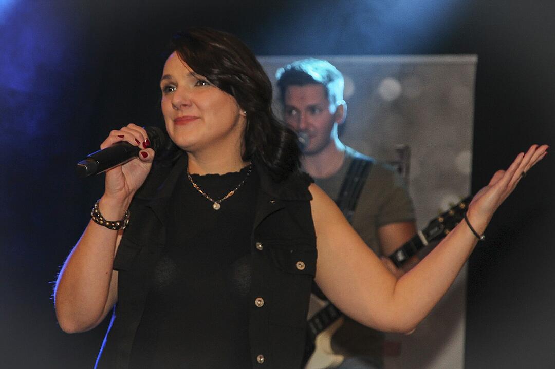 Mit vielen Party-Songs der 80er & 90er und Rock-Pop Klassikern