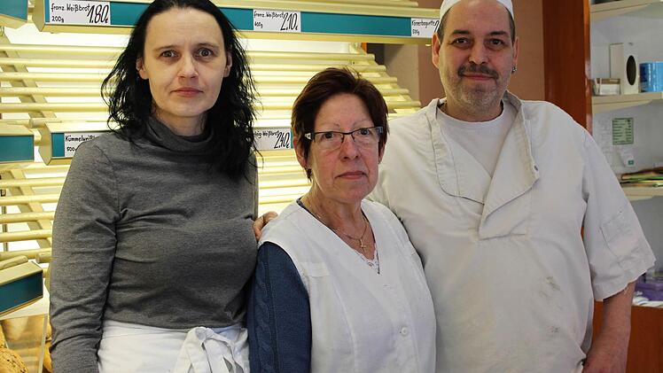 Anja Schneider, Lydia Schneider und Mario Schneider sind ein eingespieltes Team in der traditionsreichen Bäckerei.