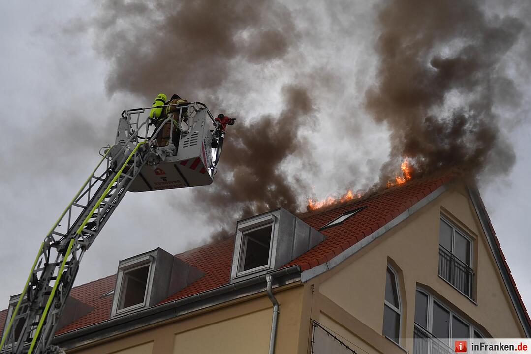 Dachstuhlbrand in der Geisfelder Straße in Bamberg