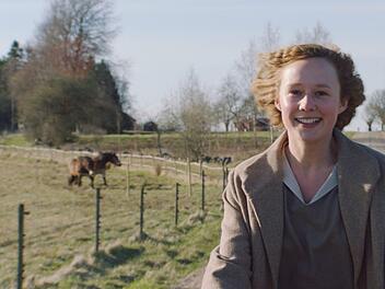 "Unga Astrid": In der Rolle der jungen Astrid Lindgren spielt sich Alba August in die Herzen der Berlinale-Zuschauer.Erik Molberg Hansen