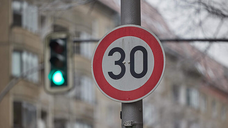 Tempo 30 in Innenstädten gefordert