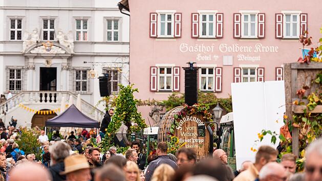 Iphofen lädt zu traditioneller "Letzter Fuhre" und Kellerfest Anfang Oktober ein