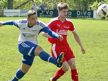 Gibt derzeit alles für "Ketsche": Spielertrainer Patrick Schuberth hat für die anstehende Relegation seinen Urlaub umgebucht. Foto: Timo Geldner