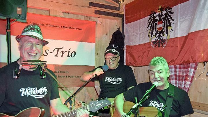 Das "Aus-Trio" mit (von links) Peter Lachner, Harald Schiwatsch und Ralf Ender begeisterte. Foto: Andreas Welz