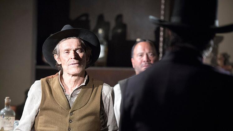 Der Ganove Joe Cribbens (Willem Dafoe) hat noch eine Rechnung mit Max Borlund zu begleichen.