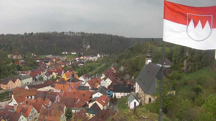 Blick von der Ernst-Moritz-Arndt-Höhe hinunter auf Waischenfeld.  Von hier aus, so wird vermutet, hat Arndt sein berühmtes Gedicht verfasst. Reinhard Löwisch