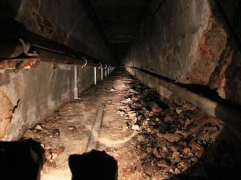 Unterwegs in den Bunkern unter der ehemaligen Spinnerei in Mainleus. Foto: Jürgen Gärtner