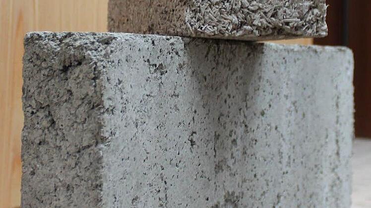 Auch Beton wird aus dem Naturprodukt hergestellt. Foto: Andreas Dorsch