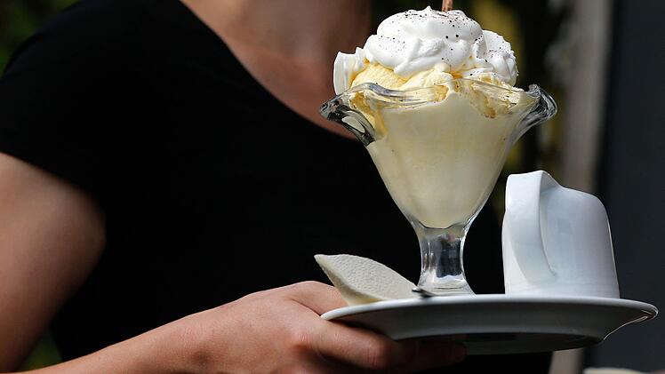 Die Eis-Saison hat wieder begonnen.Symbolfoto: Axel Heimken/dpa