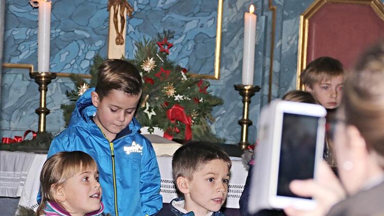 Im Fokus von Mamas und Papas standen die Kinder, die hoch konzentriert bei der Sache waren. Helmut Will