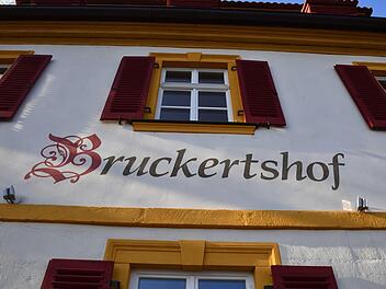 Vor einem Neuanfang: Bruckertshof in Kramersfeld  Ronald Rinkle