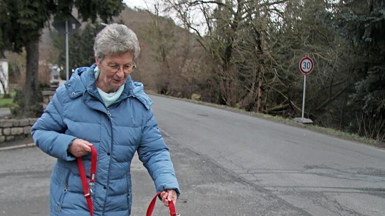 Ute Zeitler vermeidet es, zur Rushhour mit ihrem Hund Gassi zu gehen.