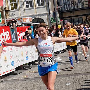 Weltkulturerbelauf 2017 in Bamberg: Der Zieleinlauf am Maxplatz