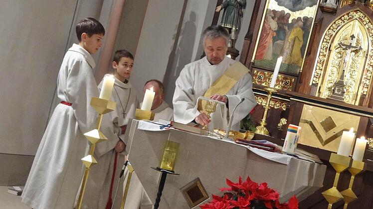 18 Jahre lang war Diakon Uwe Holschuh in der Internetseelsorge tätig. Jetzt entscheidet sich der 48-jährige Familienvater für einen Neuanfang und tritt seinen Dienst in der Pfarreiengemeinschaft Ebern-Jesserndorf-Unterpreppach an.  Foto: Johanna Eckert