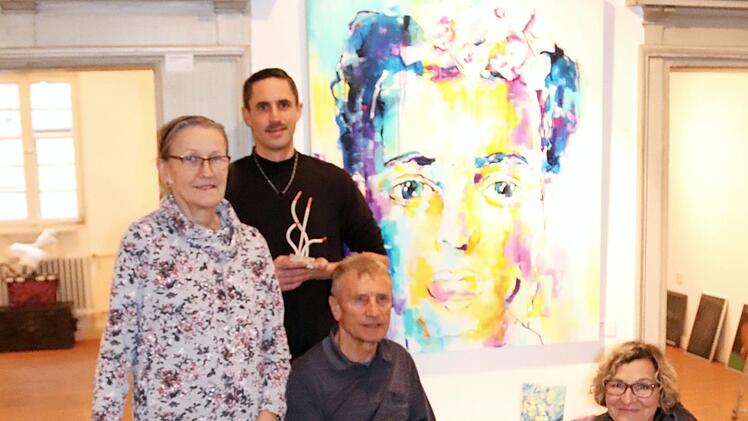 Antonia Spiegel, Manuel Schäfer, Franz Degenbeck und Uta Schlerf (v. l.) stellen ihre Werke aus. Foto: Johanna Blum