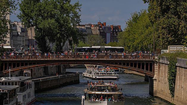 Besuchermassen in Paris: Neuer Touristenrekord für 2025 erwartet