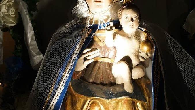 Das beleuchtete Gnadenbild. Eindrücke vom Vorabend des Hauptwallfahrtsfestes auf dem Maria Ehrenberg. Foto: Marion Eckert