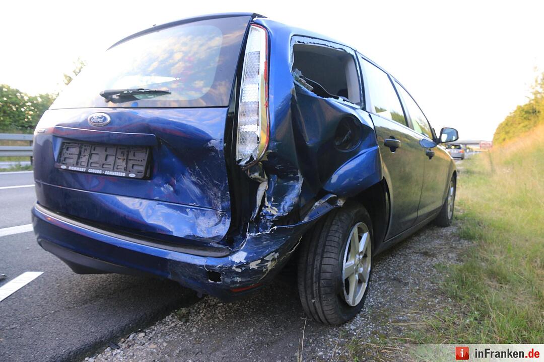 Fünf Verletzte bei Unfall auf A73