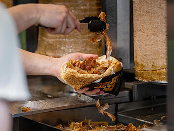 Döner bald über 10 Euro? Jetzt streichen Verkäufer eine beliebte Zutat