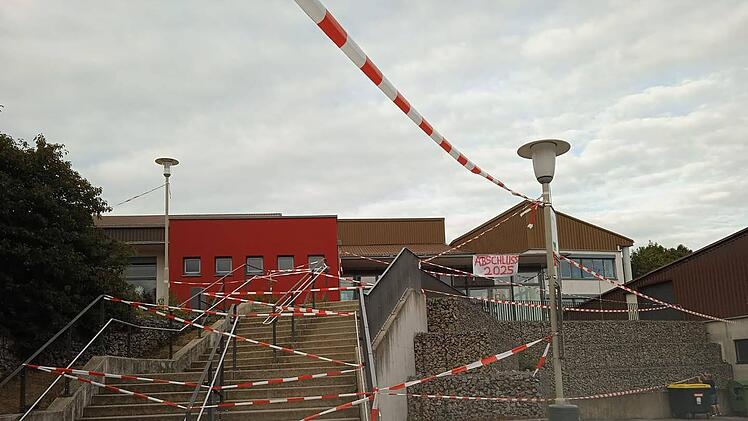 Kreis Coburg: Abschlussstreich an Schule sabotiert - "ganz schön sauer"
