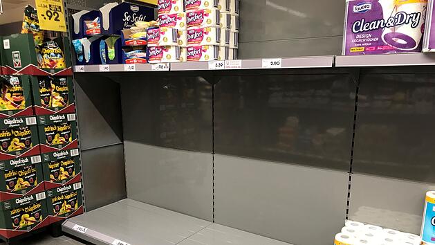 Hamsterkäufe Regal Klopapier