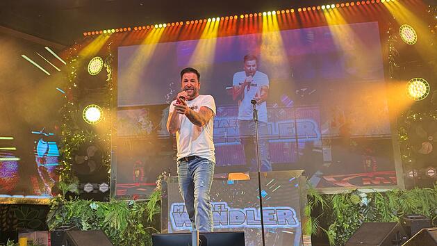 Schlagersänger Wendler feiert Rückkehr an den Ballermann