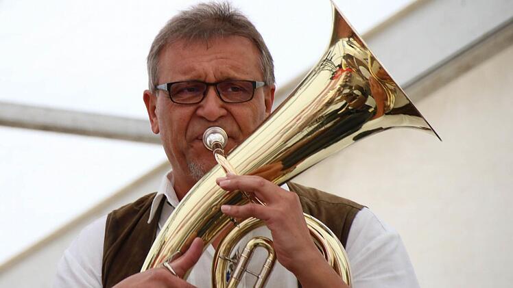 Impressionen vom Coburger "Lokalklang" am Sonntag: Blaskapelle MeederFoto: Jochen Berger