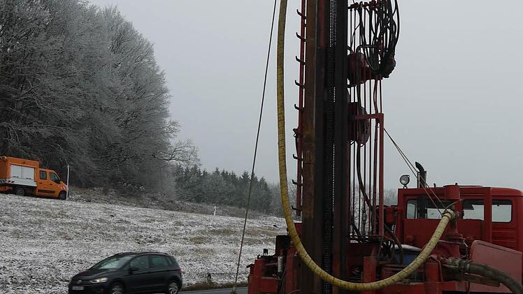 16 Meter tief gehen die Bohrungen in die Erde.