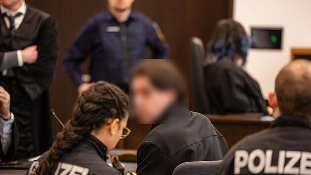 Lebenslange Haft f&uuml;r Angeklagten wegen Sch&uuml;ssen auf Hochzeit in F&uuml;rth