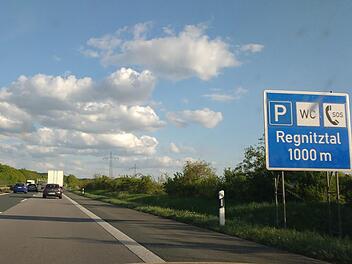 Auf dem Parkplatz Regnitztal fand die f&uuml;nfst&uuml;ndige Kontrolle statt. Foto: rm