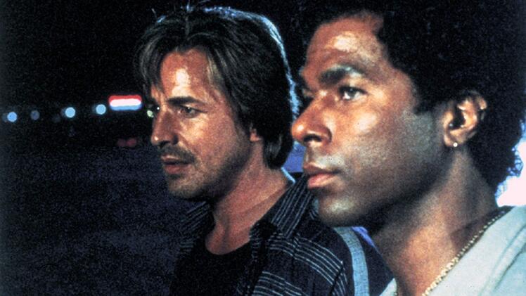 Der aus New York stammende Ricardo "Rico" Tubbs (Philip Michael Thomas, rechts) brachte Coolness und Bodenst&auml;ndigkeit ins "Miami Vice"-Team.