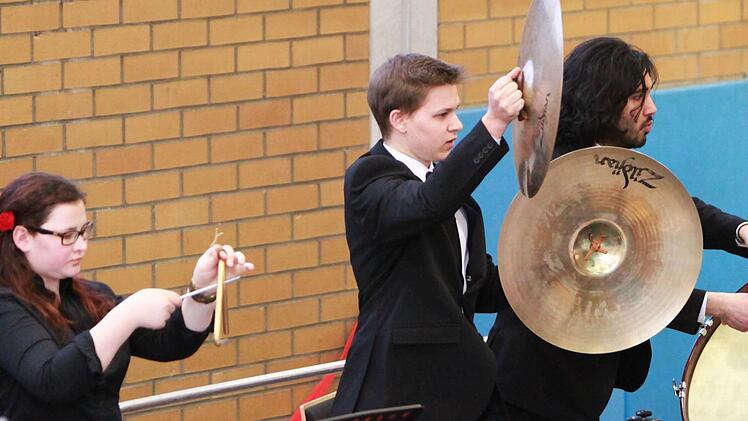 Unter der Leitung von Till Fabian Weser gastierte das Jugendsymphonieorchester Oberfranken erstmals in Bad Rodach.Foto: Jochen Berger