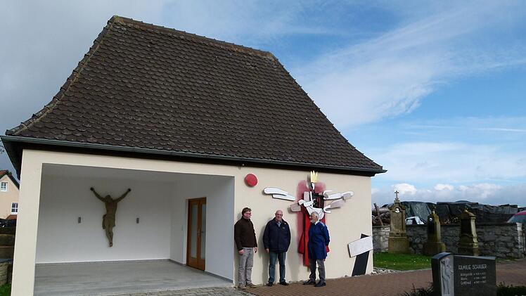 Die Aussegnungshalle auf dem kirchlichen Friedhof von Ludwag wurde 2016/17 umfassend saniert.       Marion Krüger-Hundrup